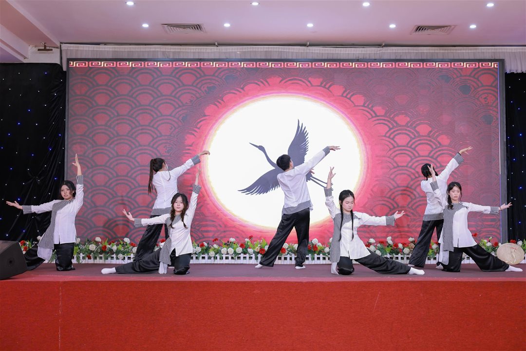 Gala chào đón tân sinh viên LHU 2026: Gắn kết từ những trải nghiệm đầu tiên
