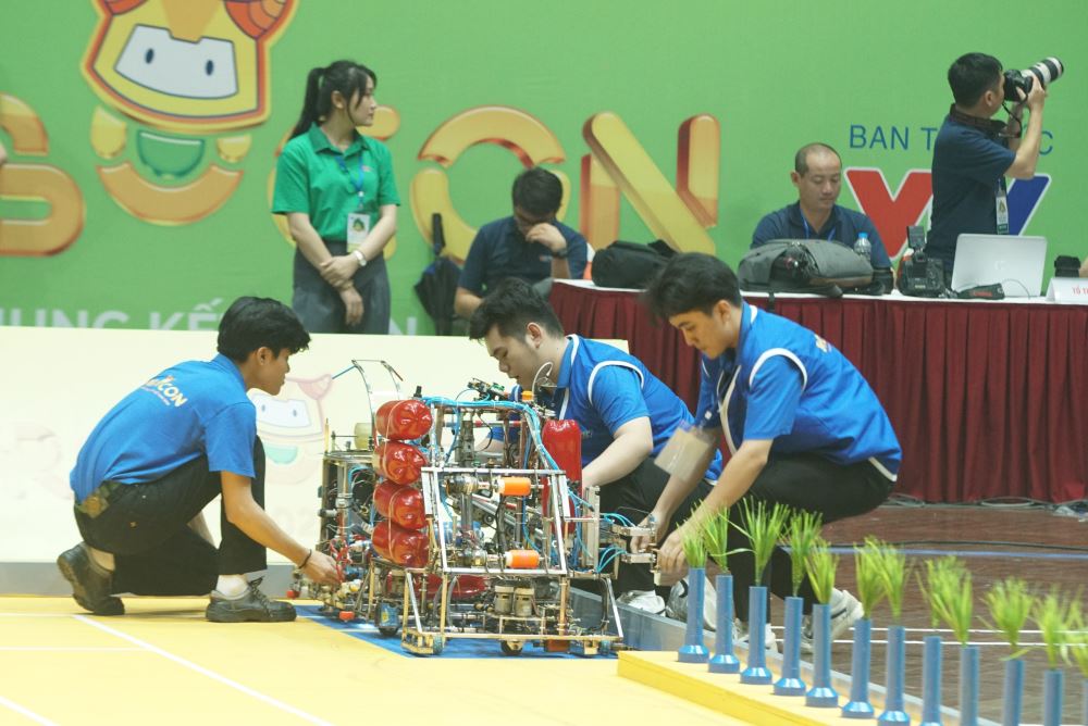 Robocon LHU - Ghi dấu ấn tượng trong chung kết Robocon Việt Nam 2024